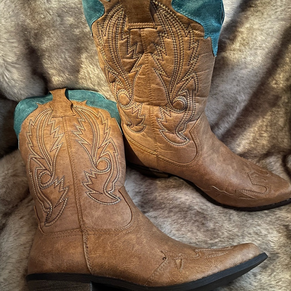 8.5 cowgirl boots